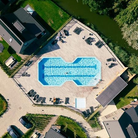 Chalet 550 Op Recreatiepark De Wielen سينت مارتن المظهر الخارجي الصورة